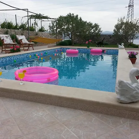House With A Swimming Pool Bol, Brac - 11016 *